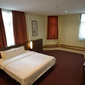 Hotel Kihei ***
