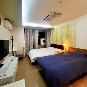 Appartement Khan, Séoul
