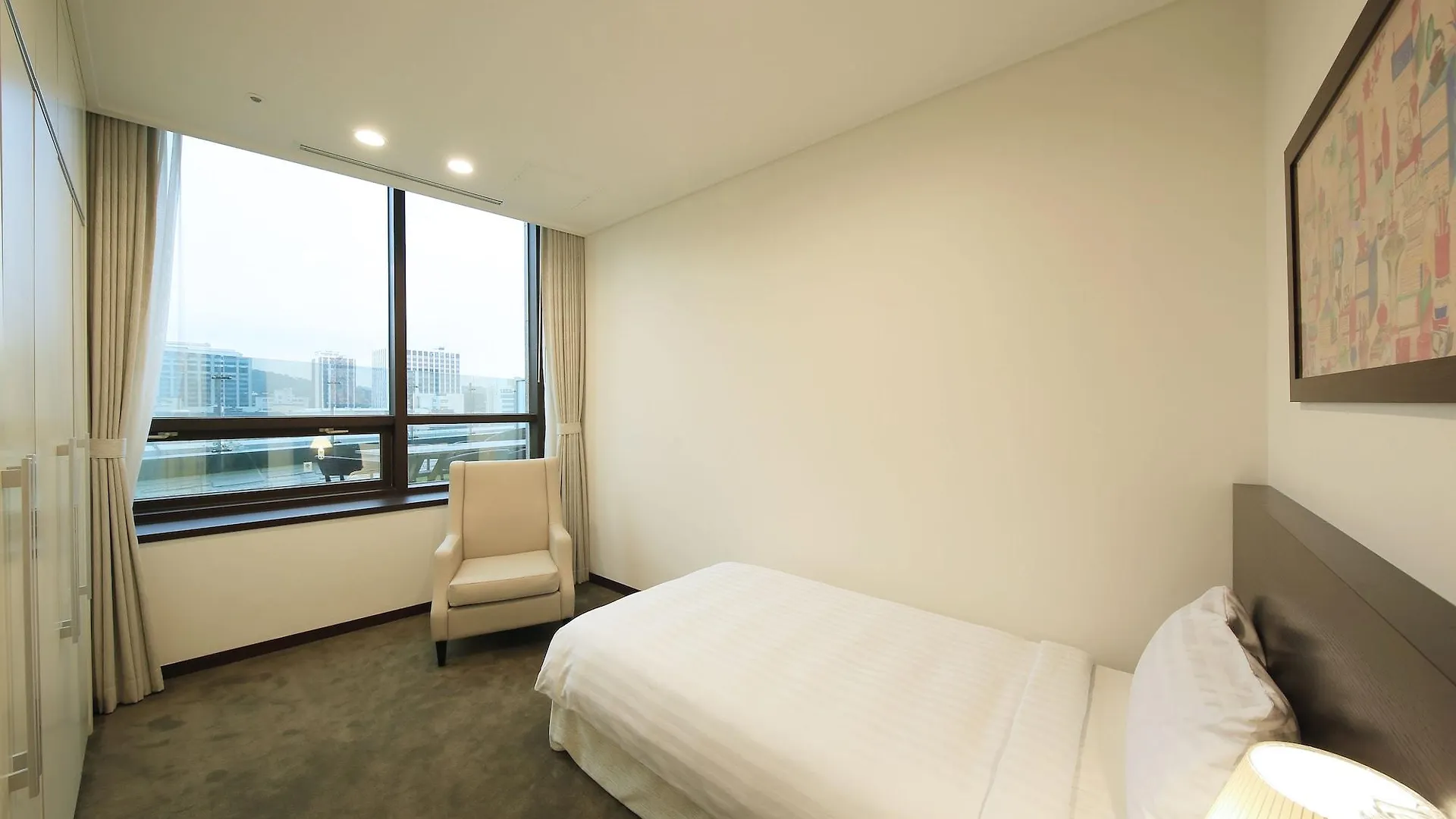 Orakai Insadong Suites Seoul 4*,  South Korea