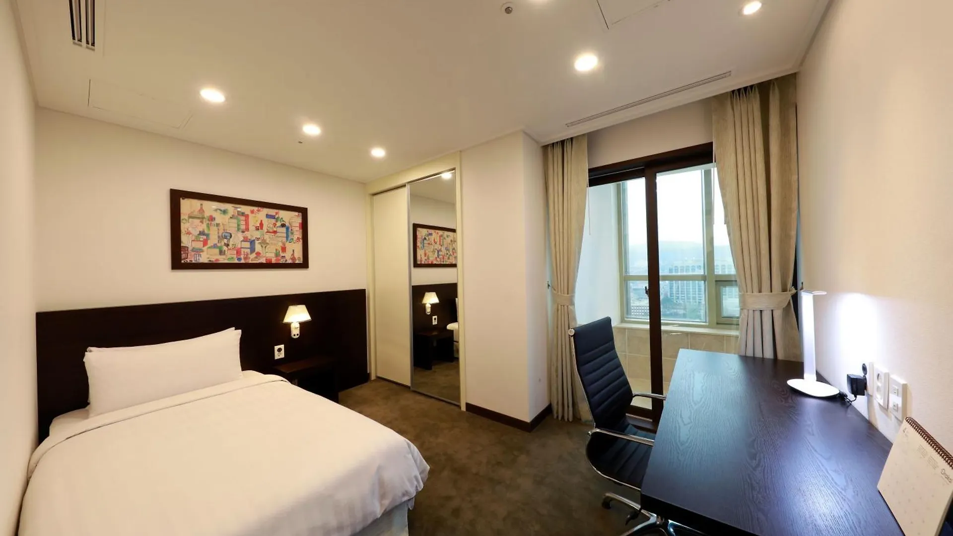 Orakai Insadong Suites Seoul South Korea