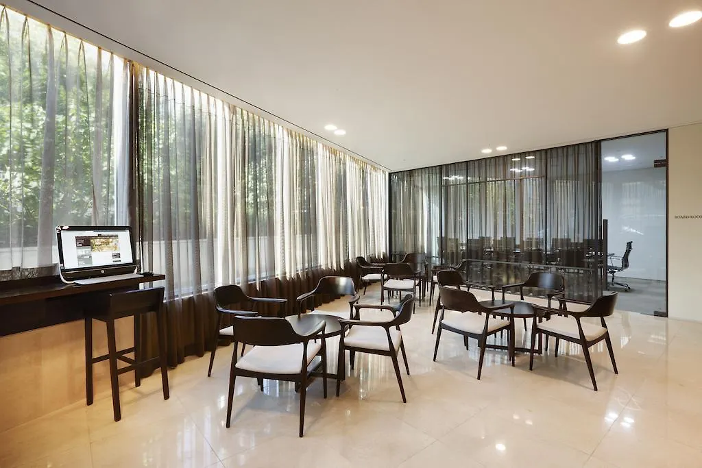 Orakai Insadong Suites Seoul Aparthotel