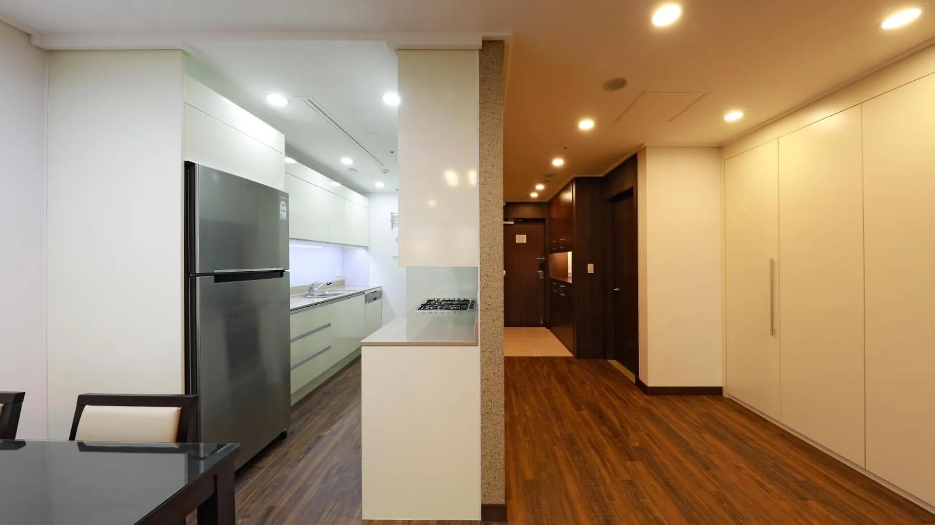 Orakai Insadong Suites Seoul 4*,  South Korea