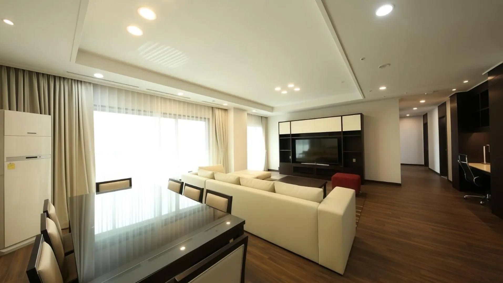 Orakai Insadong Suites Seoul Aparthotel